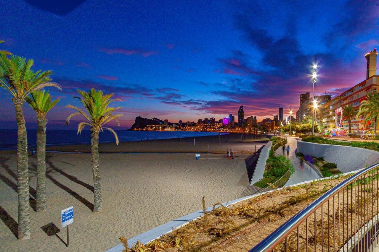 Sunset Waves Sea View Apartments Бенидорм Экстерьер фото
