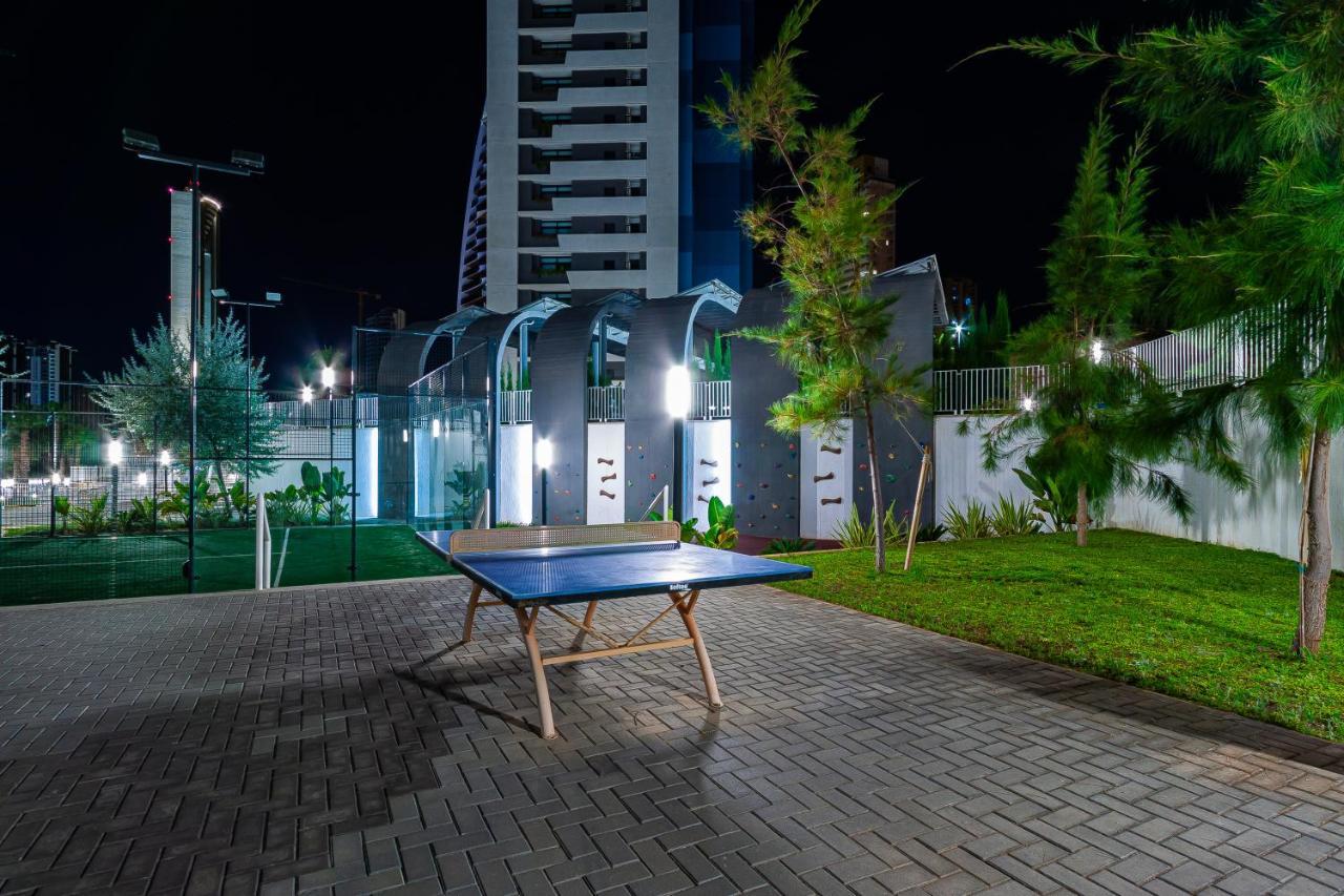 Sunset Waves Sea View Apartments Бенидорм Экстерьер фото