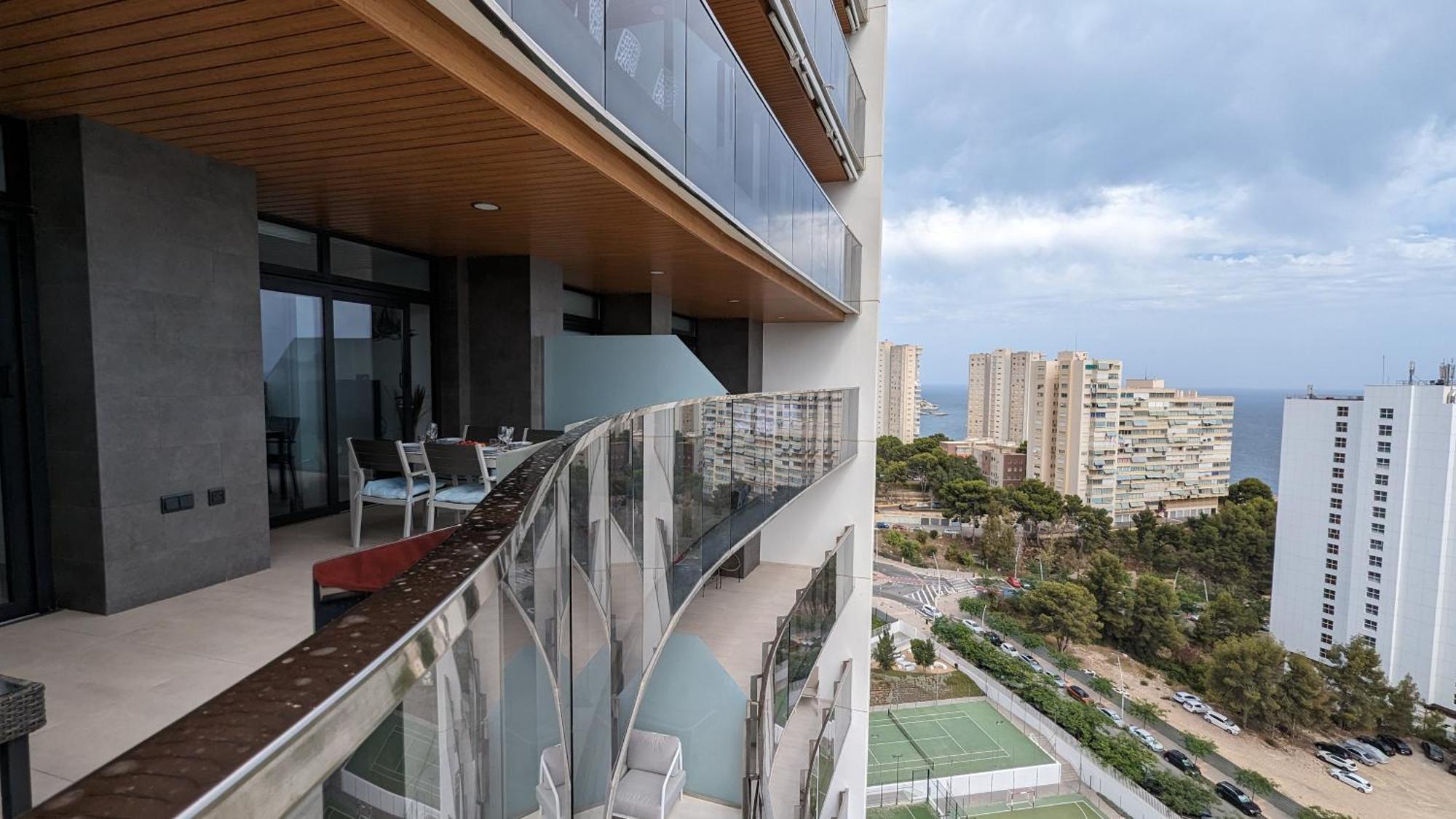 Sunset Waves Sea View Apartments Бенидорм Экстерьер фото