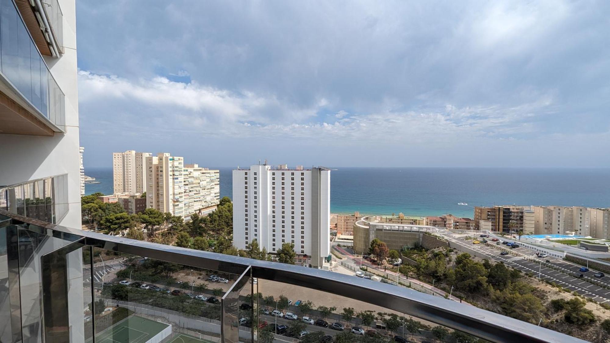 Sunset Waves Sea View Apartments Бенидорм Экстерьер фото